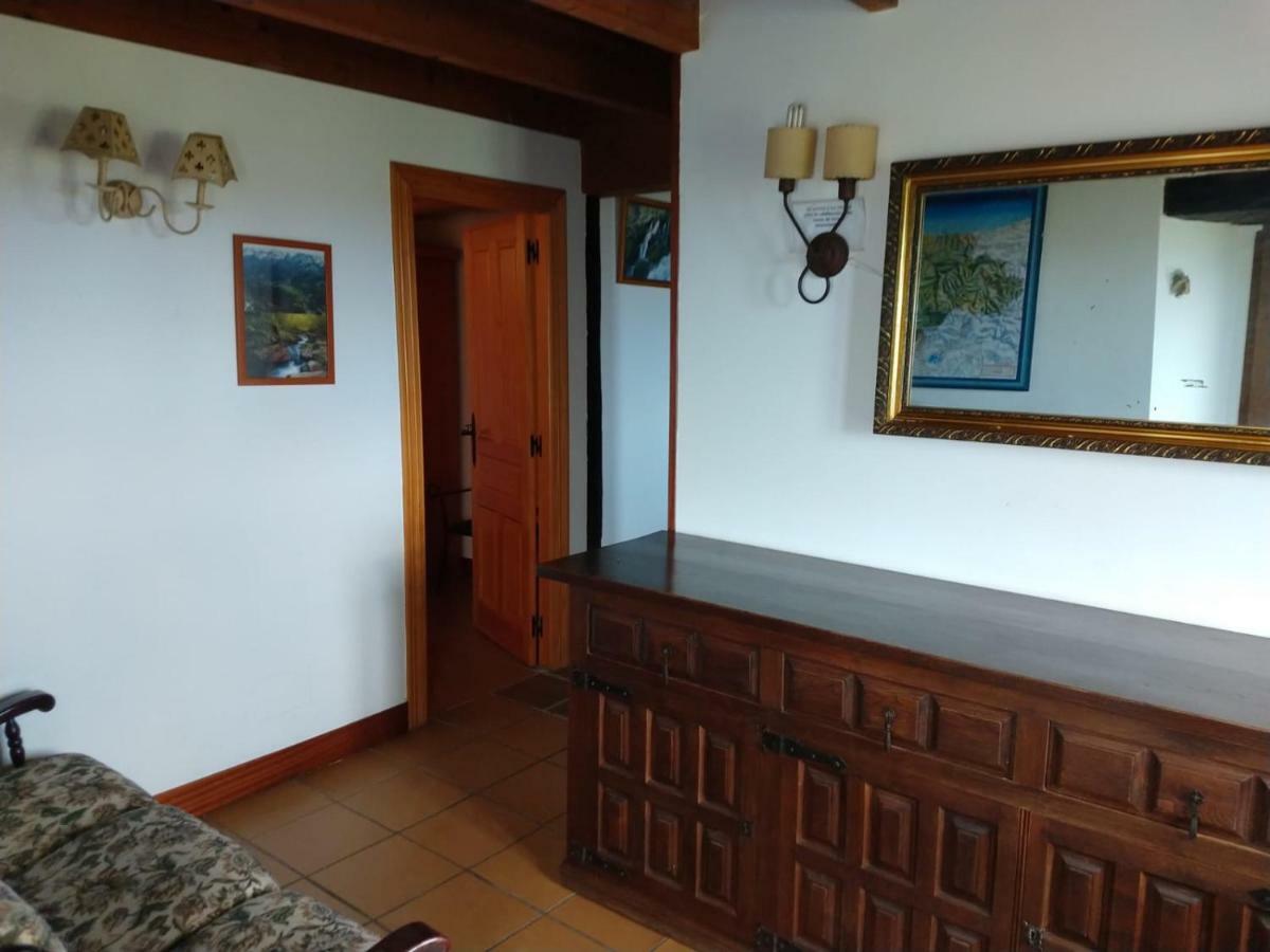 La Casa Del Acebal Guest House Solorzano Екстериор снимка